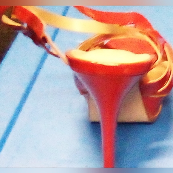 OFFICE LONDON Red Patent Leather Strappy Platform Sandals - Picture 3 of 8